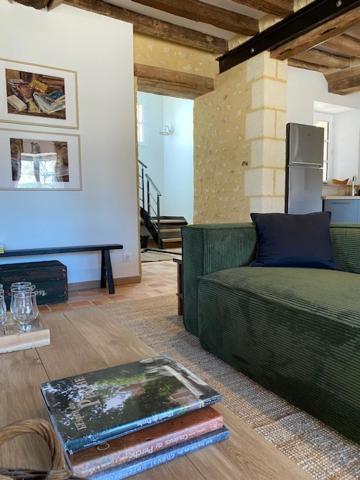 Chambres D'Hotes Du Bistrot Des Ecuries Cour-Maugis-sur-Huisne エクステリア 写真